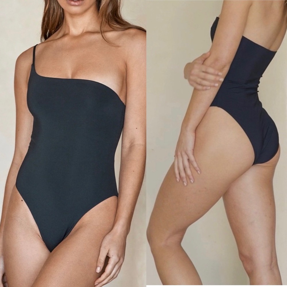 Monday Swimwear Women Black One Shoulder One Piece Swimsuit Size M High Cut Leg